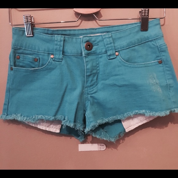 EUC Forever 21 Distressed Blue Cutoff Low Rise Denim Shorts Size 25 - Picture 1 of 3